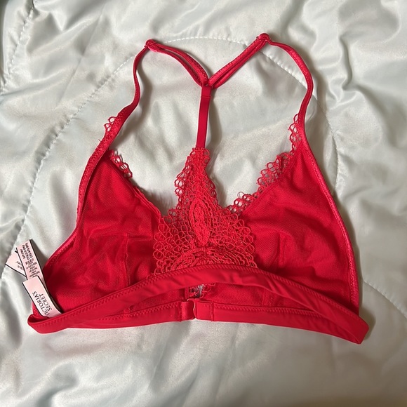 Victoria’s Secret Lace Bralette - Picture 3 of 4